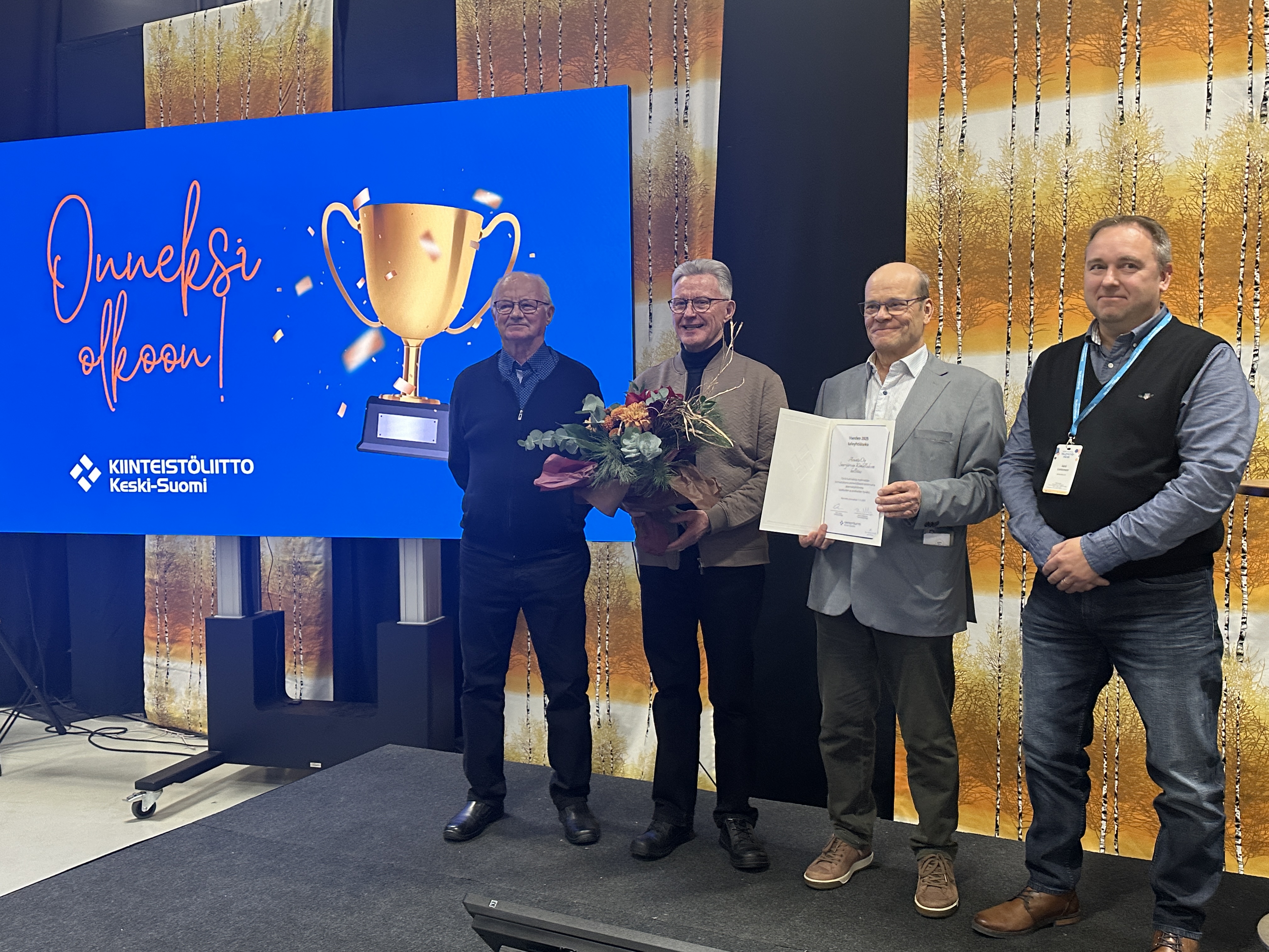 Saarijärveläisen taloyhtiön hallitus edistää ikääntyneiden asukkaiden kotona selviämistä